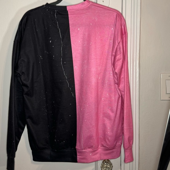Graphic Color Block Split Long Sleeve - Picture 3 of 3